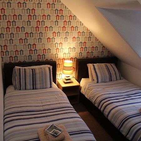 Islay Frigate Hotel Тарбърт Екстериор снимка