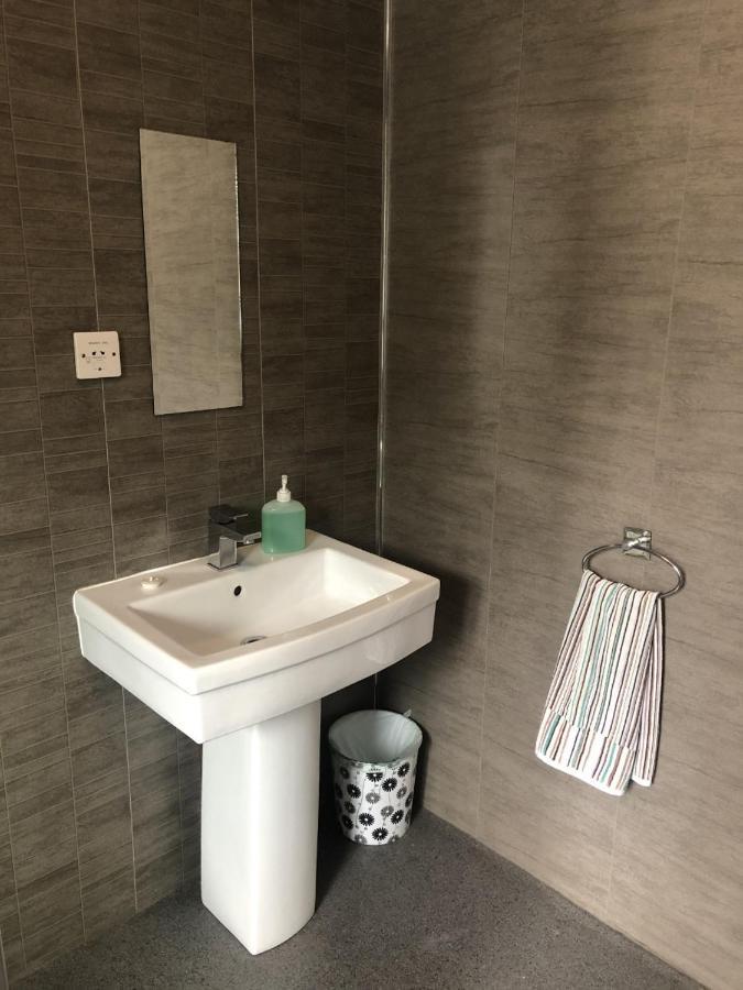 Islay Frigate Hotel Тарбърт Екстериор снимка